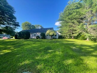 18 Colonial Way, Auburn, ME 04210