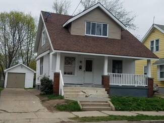 627 Hogan St SW, Grand Rapids, MI 49503