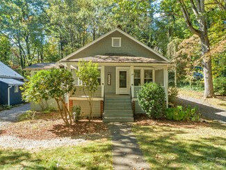 179 Vance Ave, Black Mountain, NC 28711