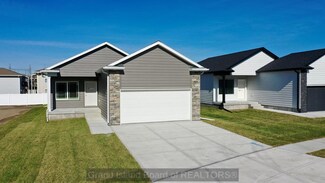 928 Vandervoort, Grand Island, NE 68801