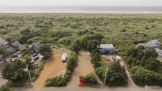 319 Sand Dune Ave NW, Ocean Shores, WA 98569