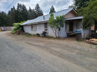 32120 Nichols Ln, Cottage Grove, OR 97424