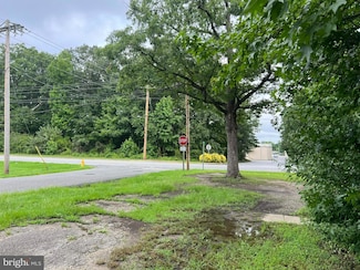 3298 Old Washington Rd, Waldorf, MD 20602