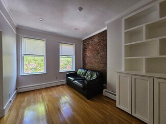 61 Phillips St Unit 3, Boston, MA 02114