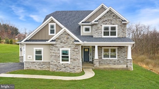 101 CD Eagle Dr, Broomall, PA 19008