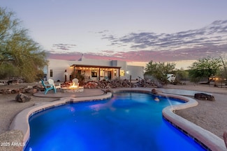 44015 N 20th St, New River, AZ 85087