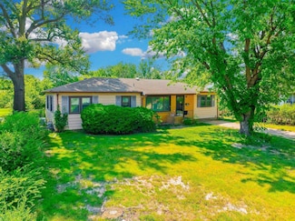 620 Morningside Dr, Wellington, KS 67152