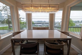 101 Jeff Davis St, Sitka, AK 99835