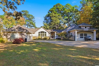 3035 Marion Anderson Rd, Hot Springs National Park, AR 71913