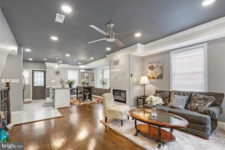 975 N Hill Rd, Baltimore, MD 21218