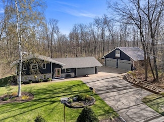 W6635 County Road F, Cascade, WI 53011