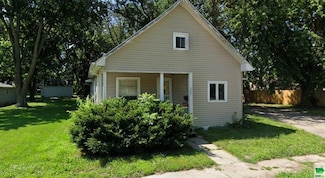 223 W Monroe Ave, Norfolk, NE 68701