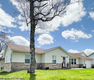 367 Thomas Ave, Davis, WV 26260