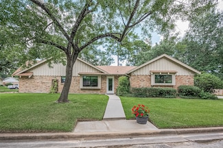 119 Maple St, Conroe, TX 77301