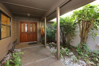 5728 Doral Dr, Sarasota, FL 34243