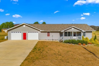 1167 Camellia Rd, Newport, TN 37821