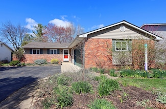 1528 Francisco Rd, Columbus, OH 43220
