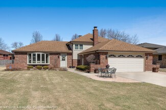 3420 Drover Ln, Darien, IL 60561