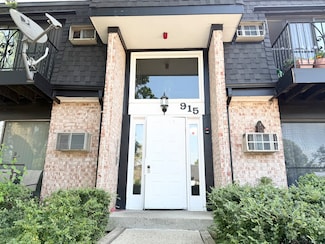 915 Westmoreland Dr Unit 15, Vernon Hills, IL 60061