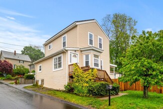 87 Sidney St, Fall River, MA 02720