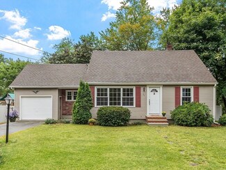 32 Bruce St, Methuen, MA 01844