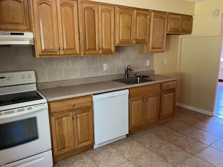 80C Troy Dr, Springfield, NJ 07081