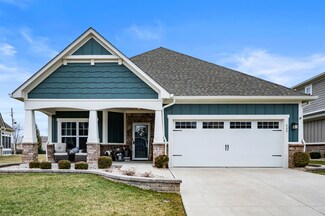 942 Forest Glen Dr, Greenfield, IN 46140