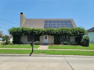 1301 E Genie St, Chalmette, LA 70043