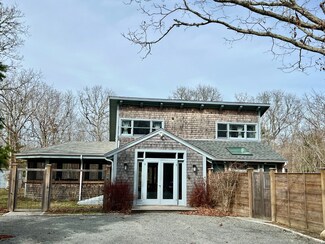 50 Bradley Martin Rd, Vineyard Haven, MA 02568
