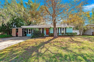 2770 Northland Rd, Mount Dora, FL 32757