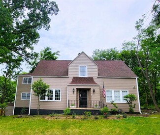 724 Kinzer St, Poplar Bluff, MO 63901