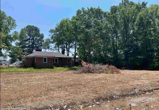 000 W 3rd St, Kenly, NC 27542