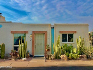 8004 E Oak St, Scottsdale, AZ 85257