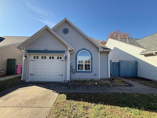 5839 River Walk Cir, Newburgh, IN 47630