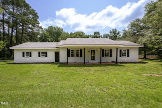 1067 Thompson Rd, Four Oaks, NC 27524