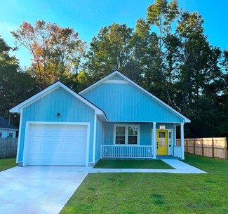 128 President Cir, Moncks Corner, SC 29461