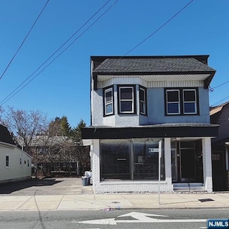 33 Newark Pompton Turnpike, Little Falls, NJ 07424