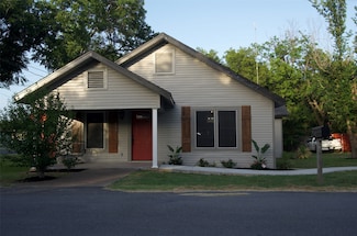 400 S Mable St, Ferris, TX 75125