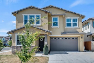 2 Linnea Ct, Elk Grove, CA 95758