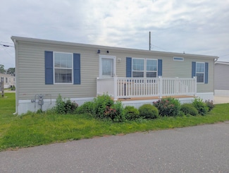 11 Stanton Ave, Egg Harbor Township, NJ 08234