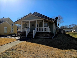 216 E Maple St, Drexel, MO 64742