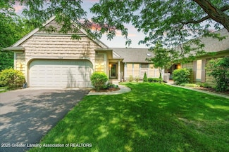 5629 Bayonne Ave Unit 16, Haslett, MI 48840