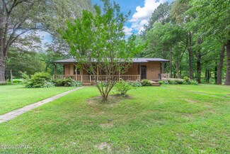 566 Simpson Rd, Dyersburg, TN 38024