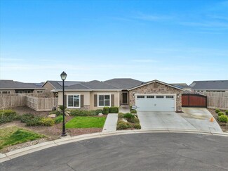 3295 Ferro Ct, Tulare, CA 93274