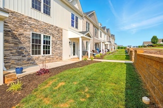 1036 Brownstone Ln, Forest, VA 24551