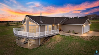 48288 Arrowhead Ct, Canton, SD 57013