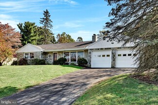156 Northview Dr, Lancaster, PA 17601