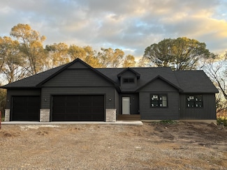 147 136th Ave, Houlton, WI 54082