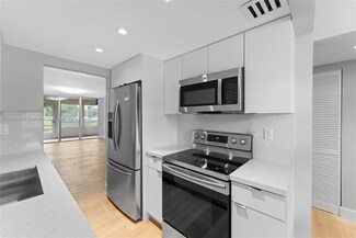3141 NW 47th Terrace Unit 121, Lauderdale Lakes, FL 33319