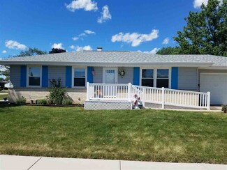 2014 W Burbank Ave, Janesville, WI 53546